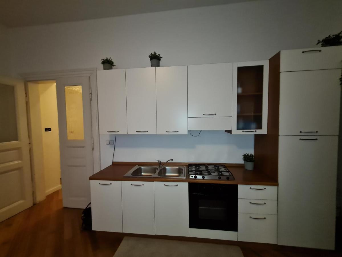 Astronomical Clock Apartments Прага Екстер'єр фото