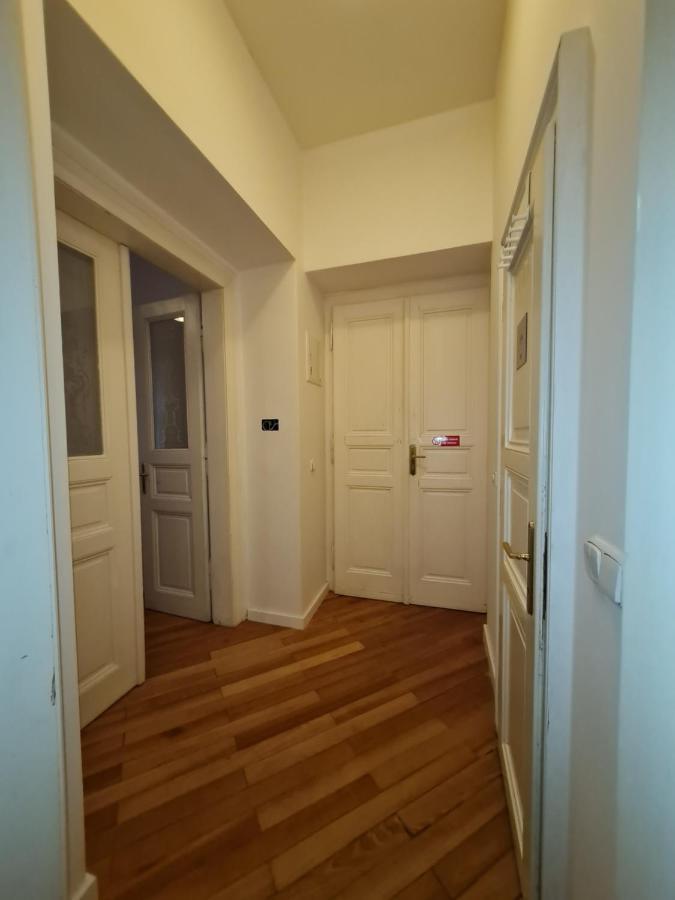Astronomical Clock Apartments Прага Екстер'єр фото
