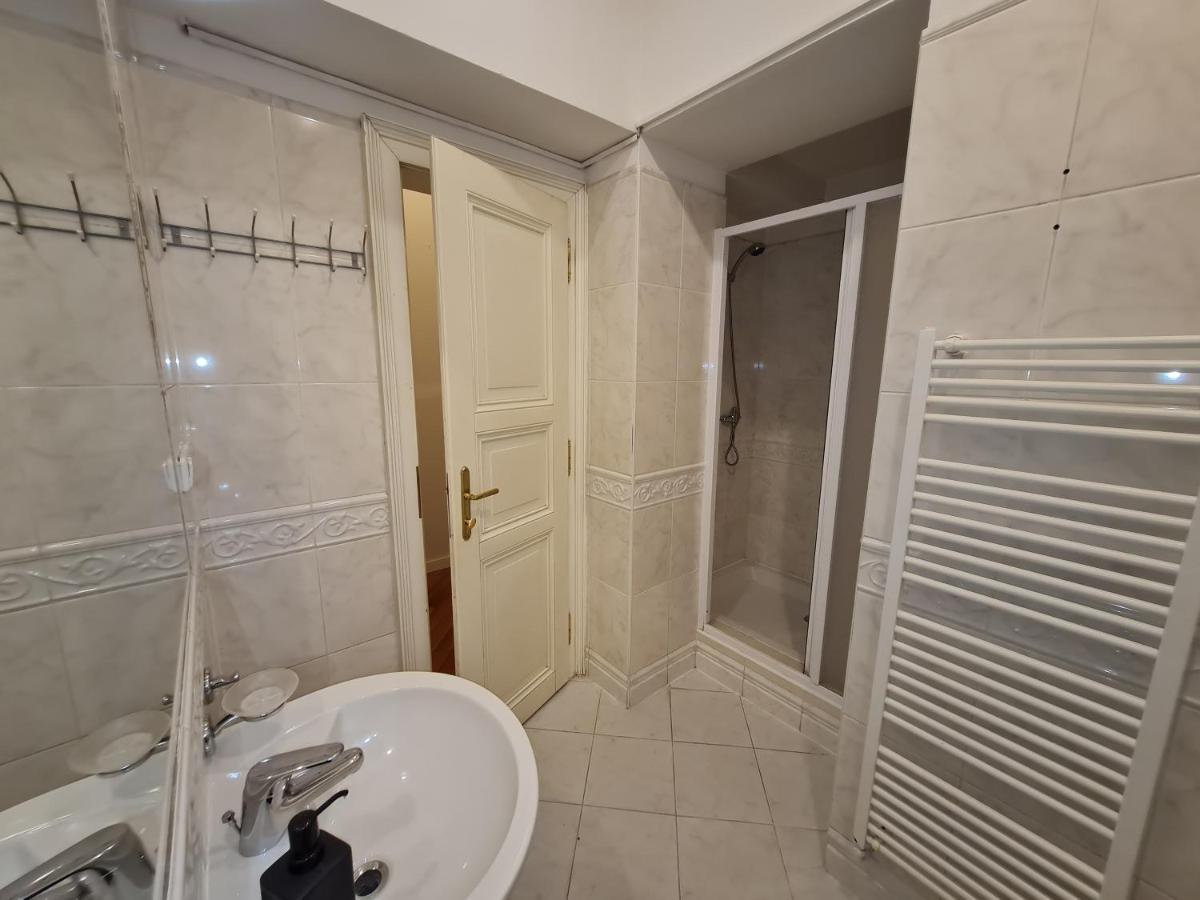 Astronomical Clock Apartments Прага Екстер'єр фото
